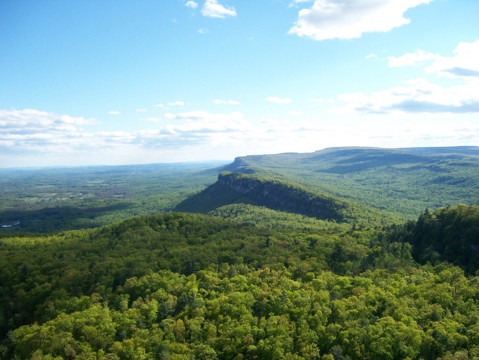 Shawangunk Ridge — vista from cliff overlook